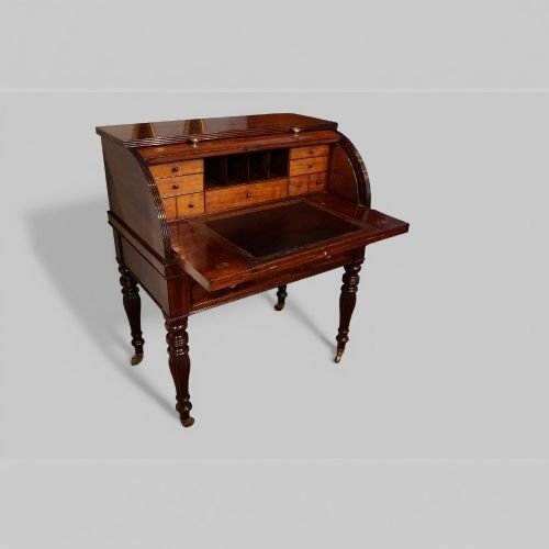 Early 19th Century Mahogany Cylinder Desk - Image 7