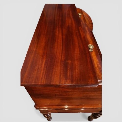 Early 19th Century Mahogany Cylinder Desk - Image 11