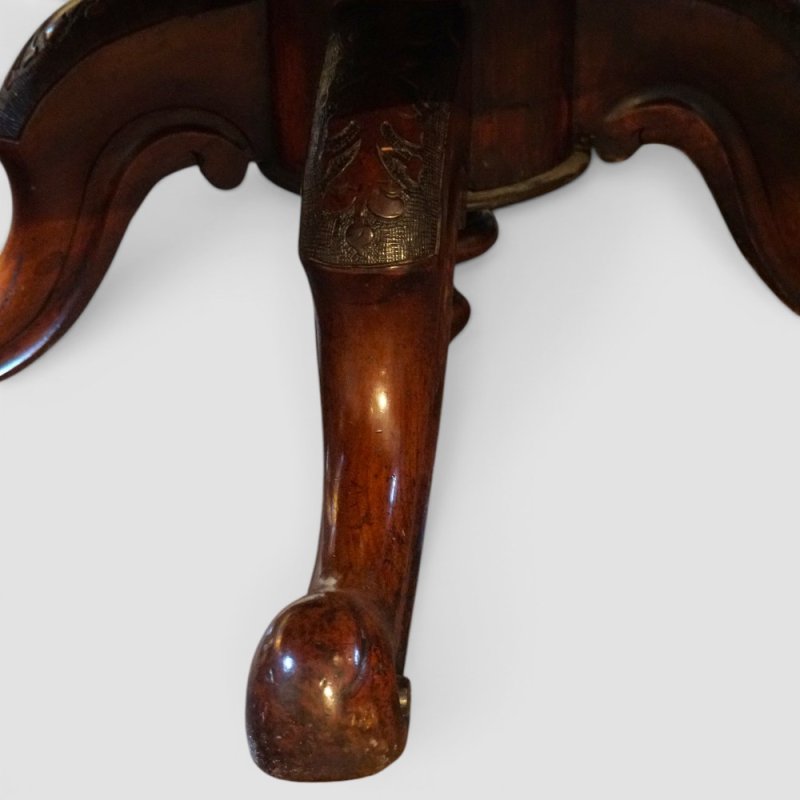 Victorian Large Oval Burr Walnut Coffee Table - Image 3