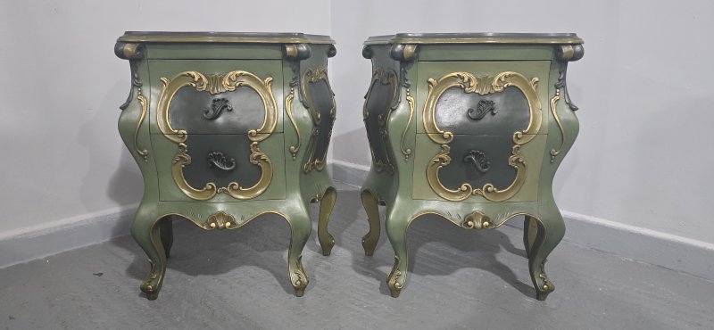 Fine Pair French Painted Bedside Chests of Drawers - Image 5