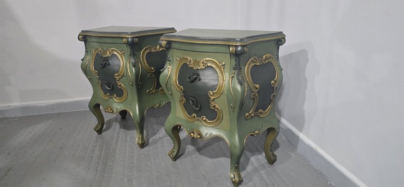 Fine Pair French Painted Bedside Chests of Drawers - Image 4