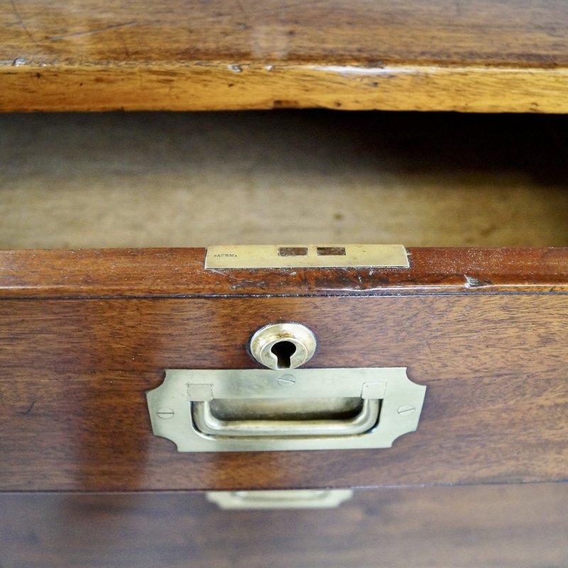 A Particularly Appealing Mahogany Military Chest - Image 5