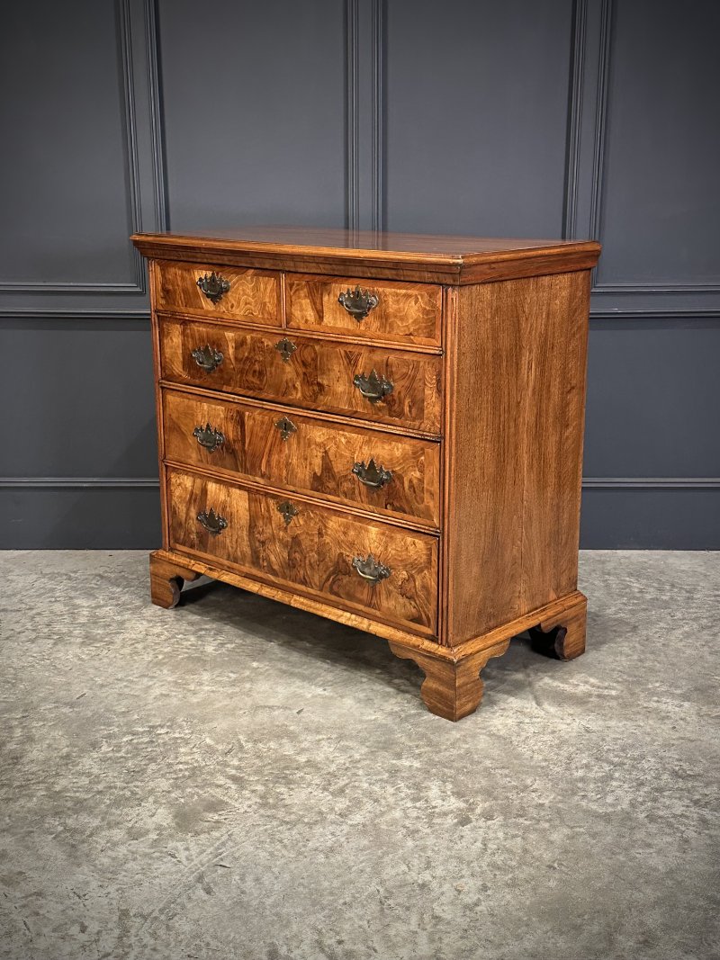18th Century Walnut Chest of Drawers - Image 9
