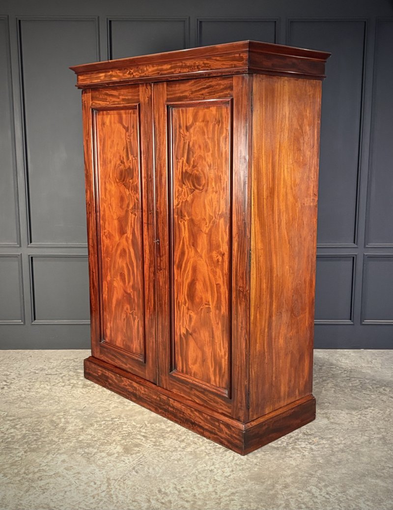 William IV Mahogany Wardrobe - Image 5