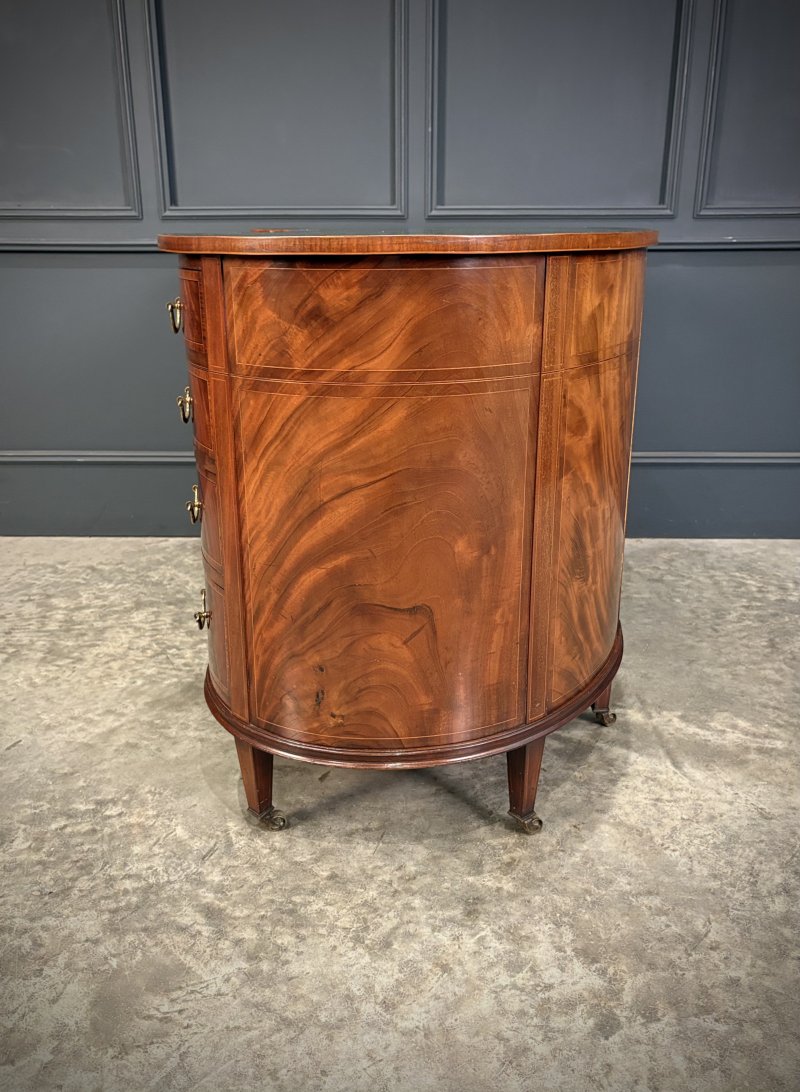 Edwardian Mahogany Kidney Shaped Desk - Image 5