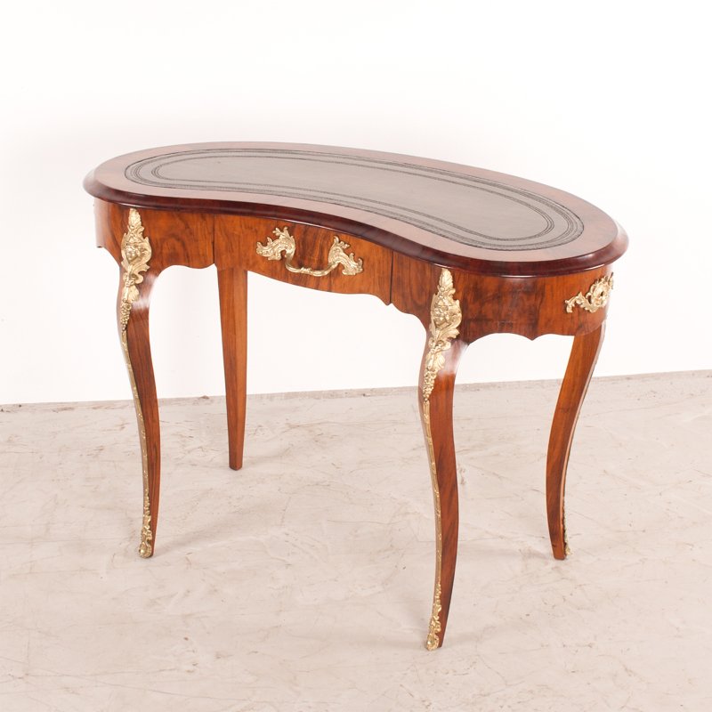 Victorian Walnut Kidney Shaped Writing Table