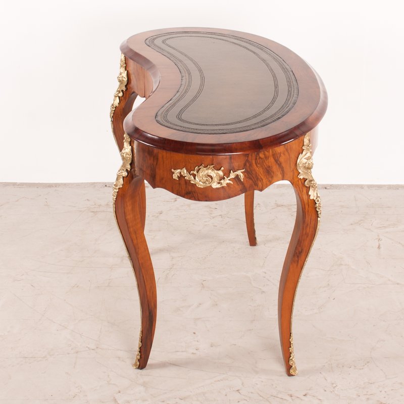 Victorian Walnut Kidney Shaped Writing Table - Image 8
