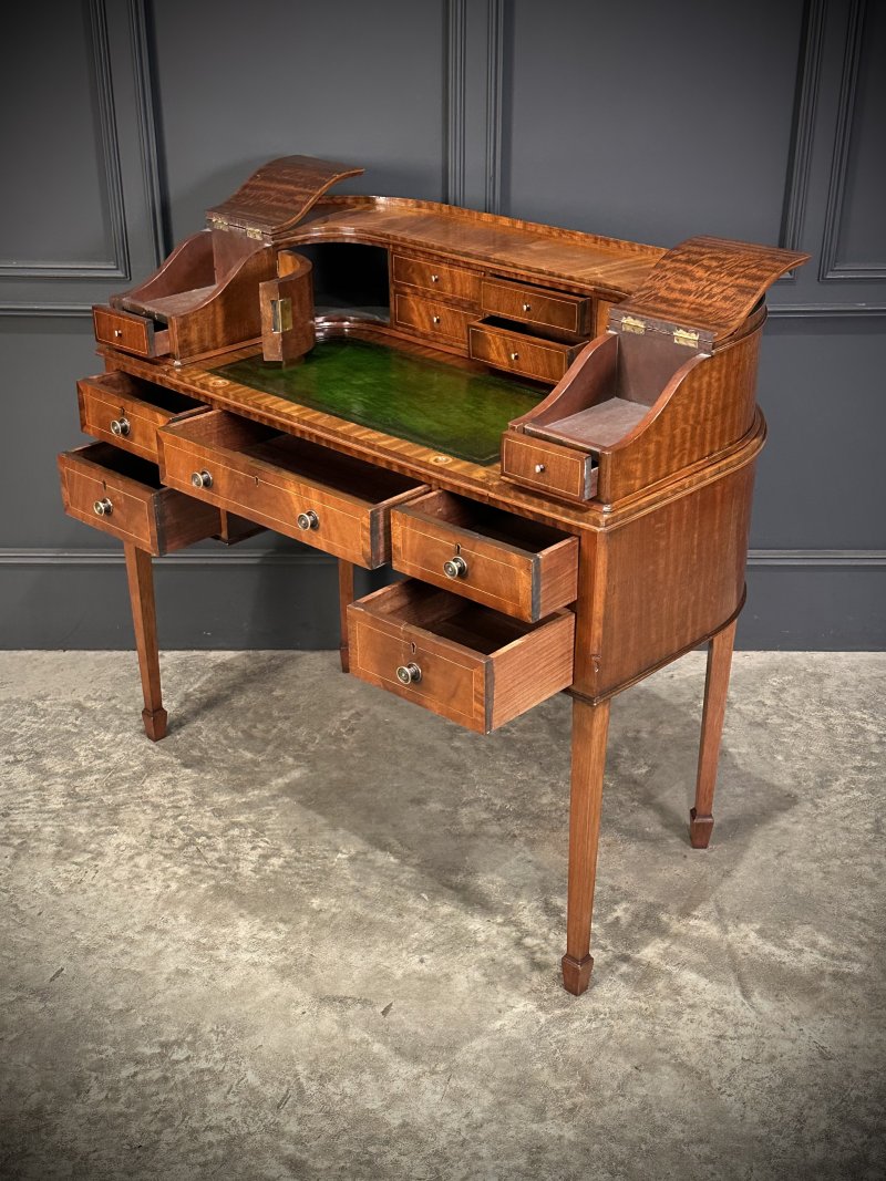 Inlaid Mahogany Carlton House Desk - Image 10