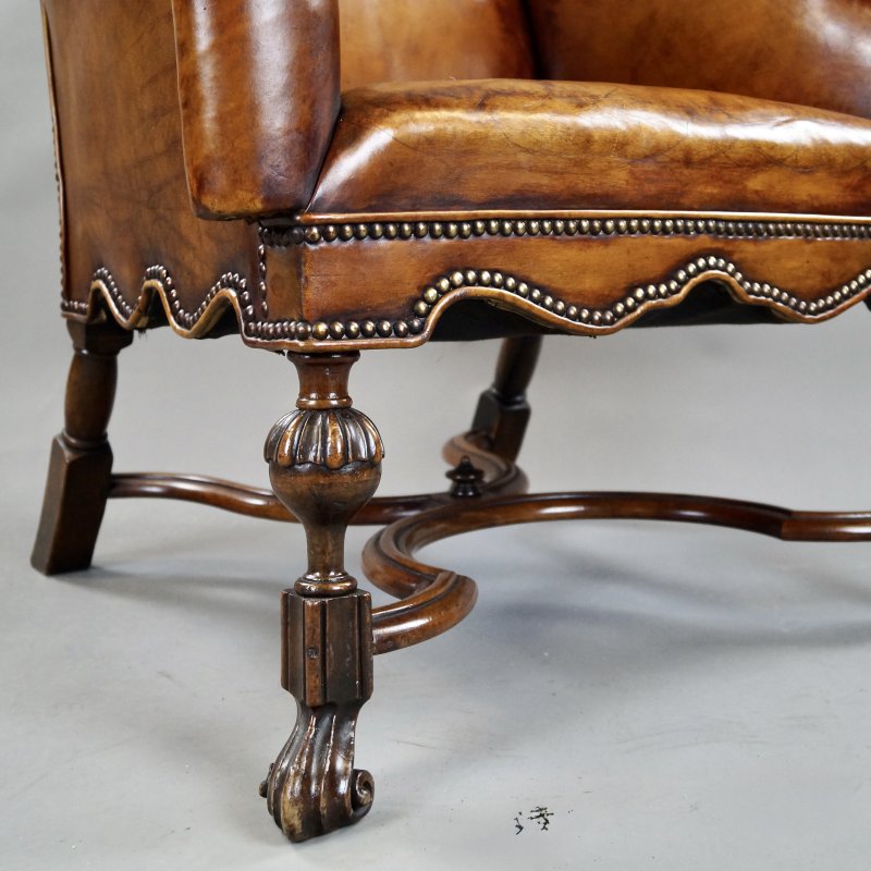 A 18Th Century Style Walnut & Leather Arm Chair - Image 4