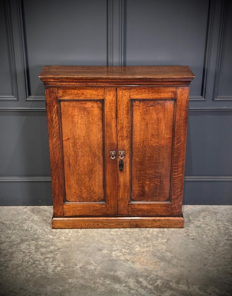 Georgian Oak Bookcase - Image 3