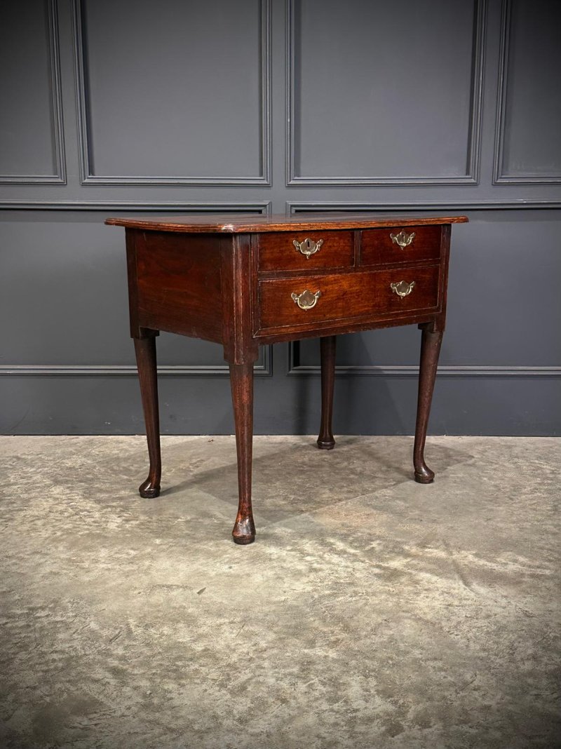 Queen Anne Oak Lowboy - Image 2
