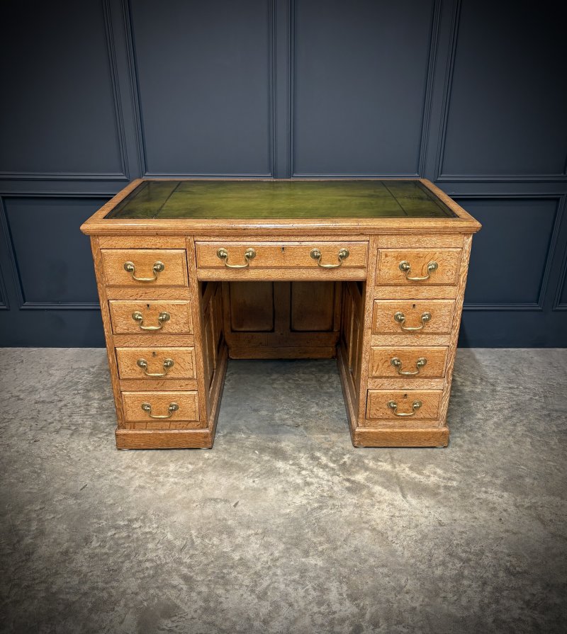19th Century Oak Kneehole Desk - Image 5