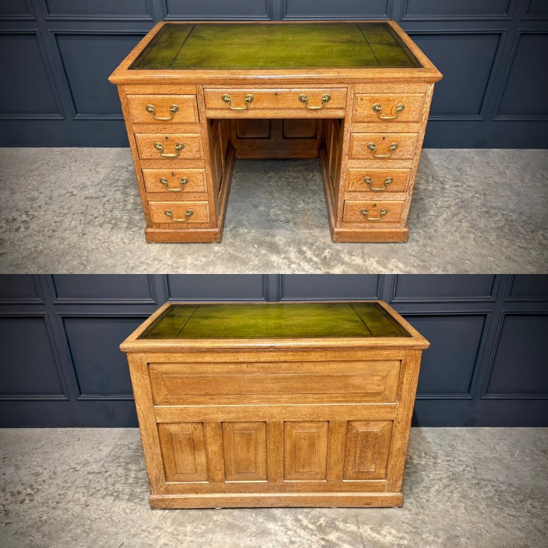 19th Century Oak Kneehole Desk
