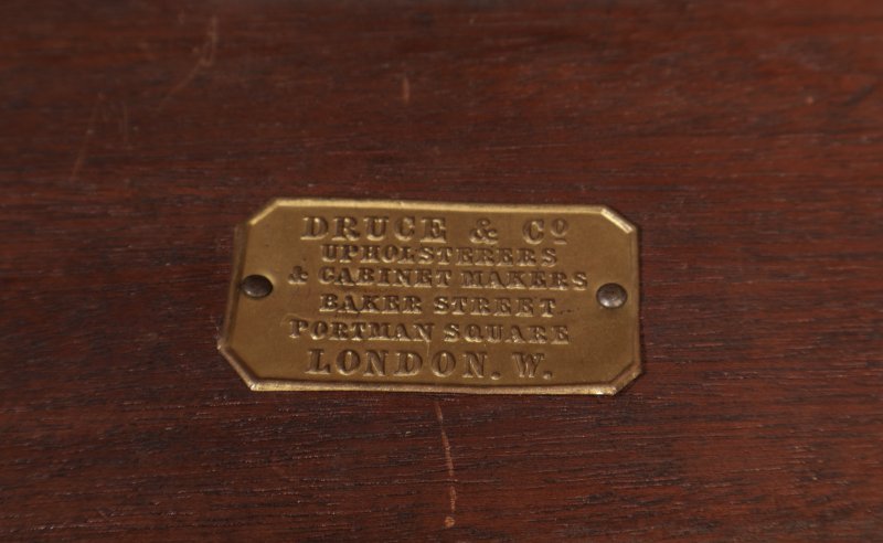 Large Sheraton Style Mahogany Serving Table - Image 9