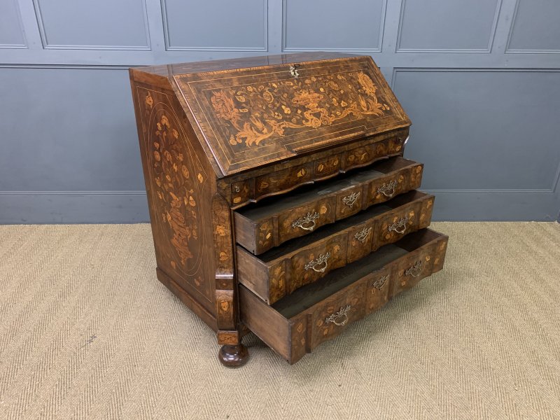 18th Century Dutch Marquetry Walnut Bureau - Image 17