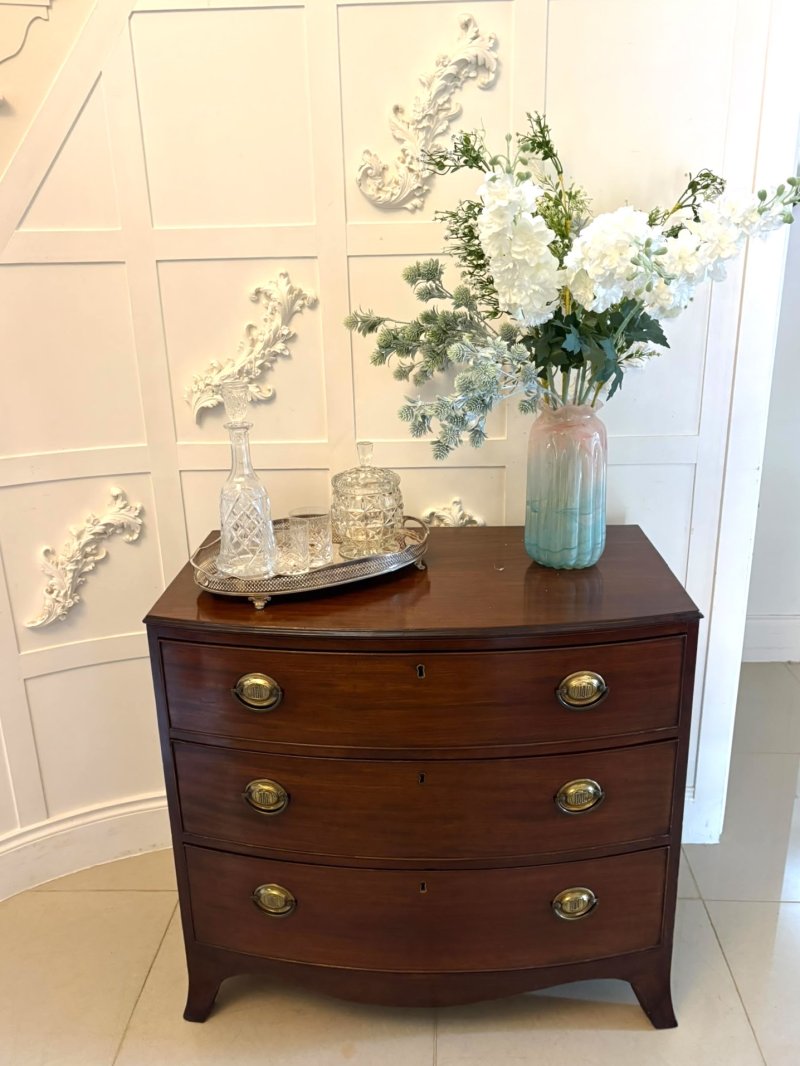 Antique Georgian Quality Mahogany Bow Front Chest of Drawers - Image 7