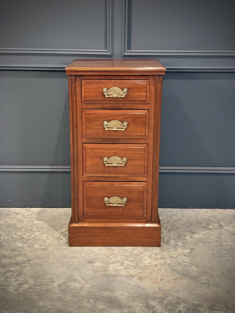 Pair of Victorian Walnut Bedside Chests - Image 12