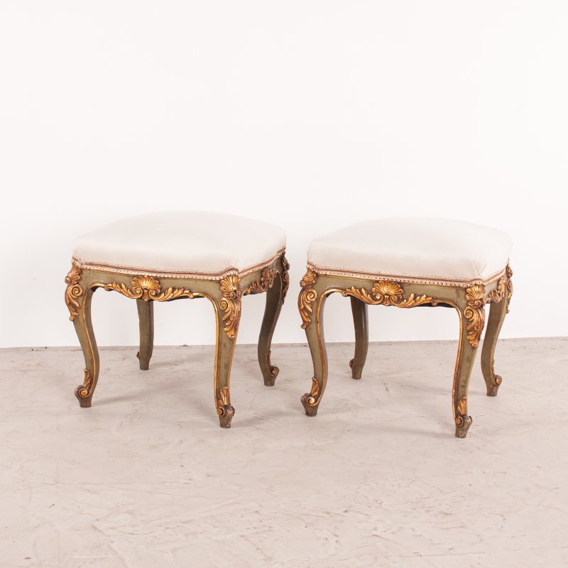 Decorative Pair Of Painted And Gilded Continental 19thC Stools - Image 3