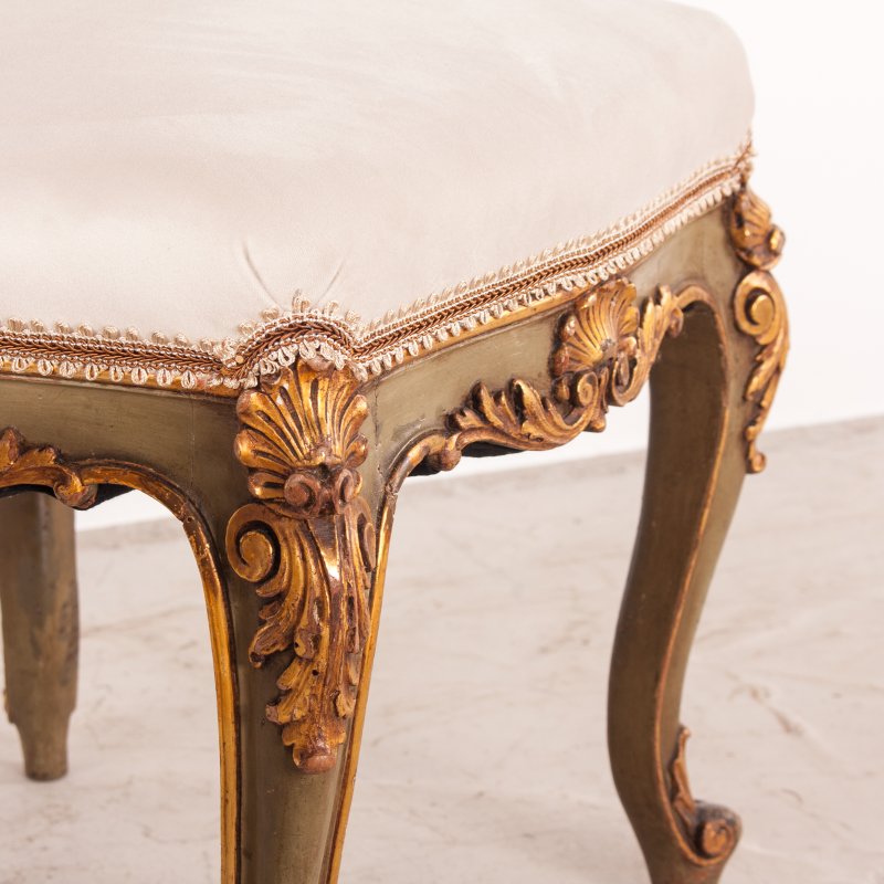 Decorative Pair Of Painted And Gilded Continental 19thC Stools - Image 11