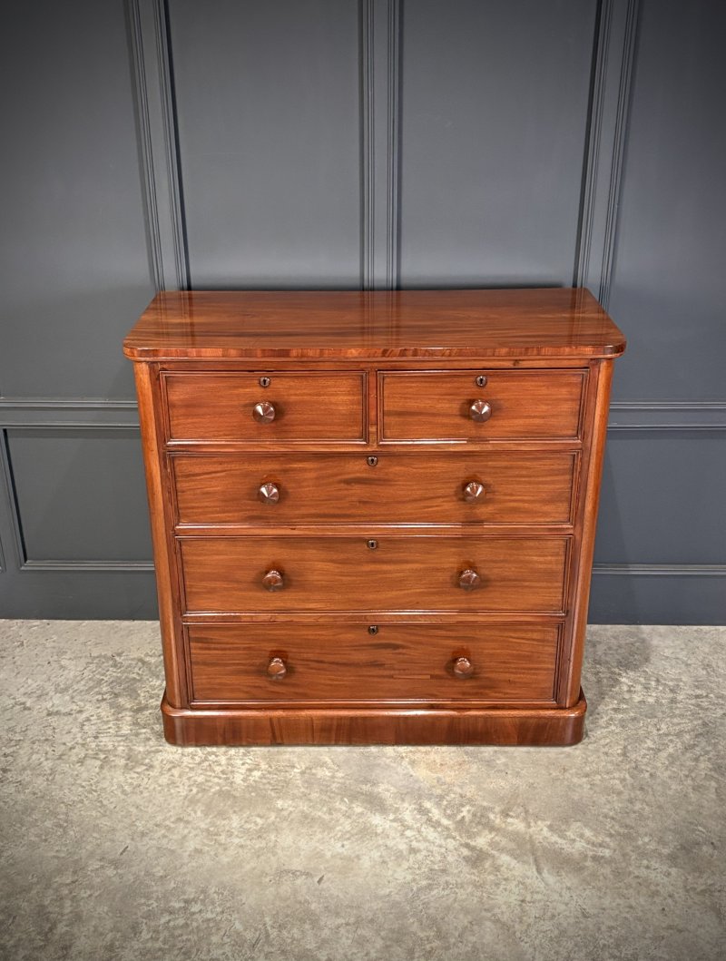 Victorian Mahogany Chest of Drawers - Image 3