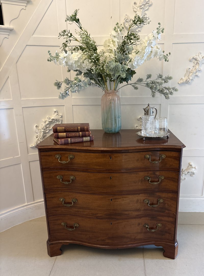 Antique 18th Century Georgian Mahogany Serpentine Chest of Four Drawers - Image 3