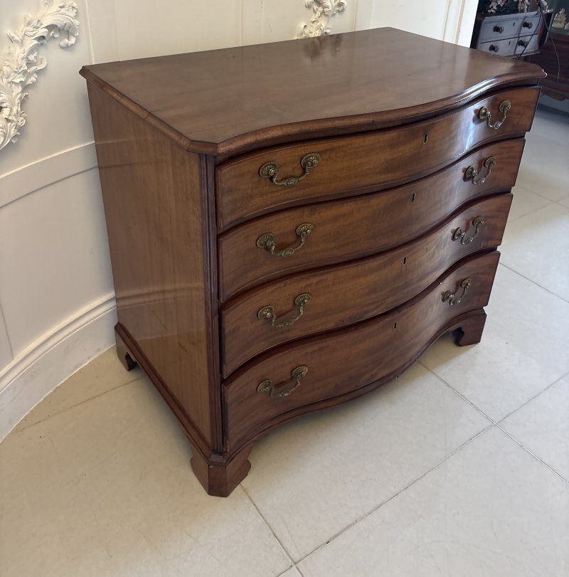 Antique 18th Century Georgian Mahogany Serpentine Chest of Four Drawers - Image 6