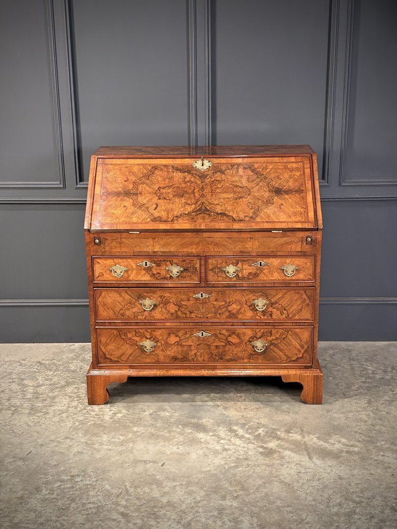 Queen Anne Figured Walnut Bureau - Image 4