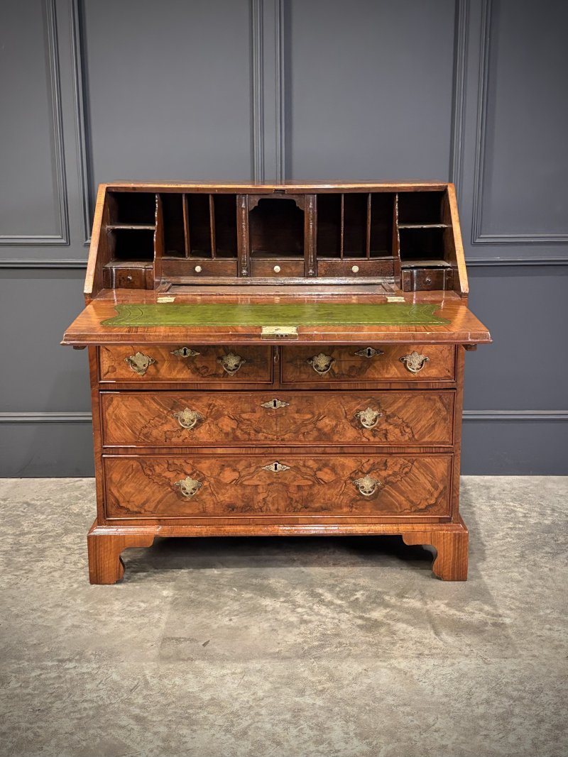 Queen Anne Figured Walnut Bureau - Image 10