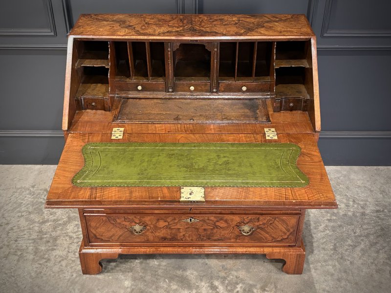 Queen Anne Figured Walnut Bureau - Image 11