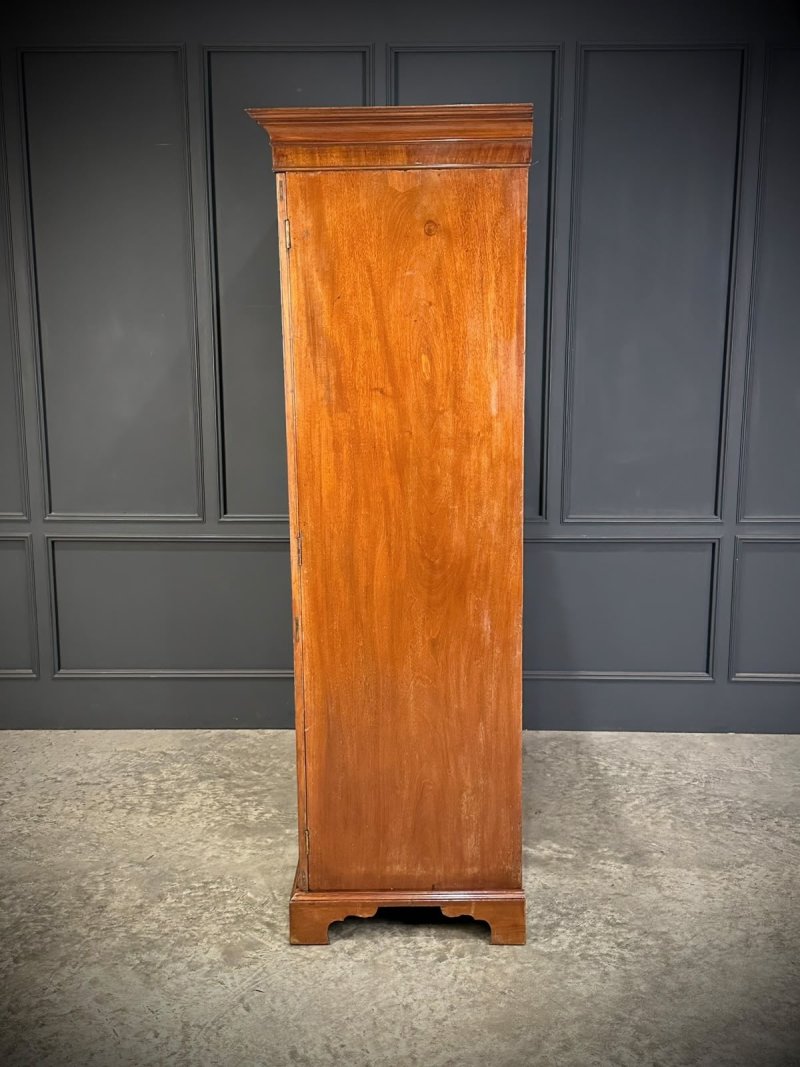 Georgian Style Mahogany Wardrobe - Image 2
