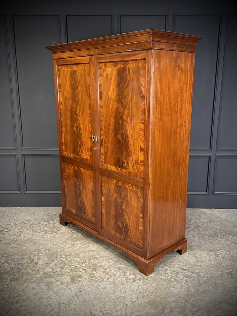 Georgian Style Mahogany Wardrobe - Image 6