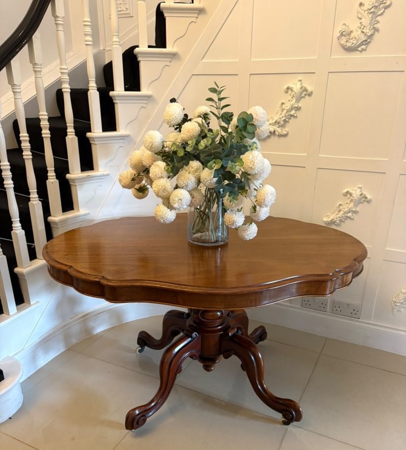 Antique Victorian Figured Mahogany Serpentine Tilt-Top Dining Centre Table - Image 3