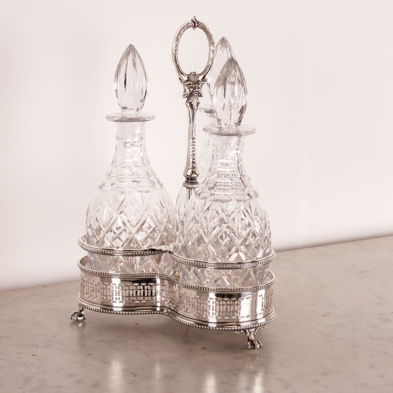 Victorian Walker & Hall Silver Plated Tantalus - Image 2