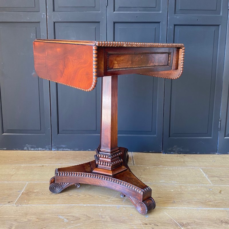 W IV mahogany pedestal side table - Image 12