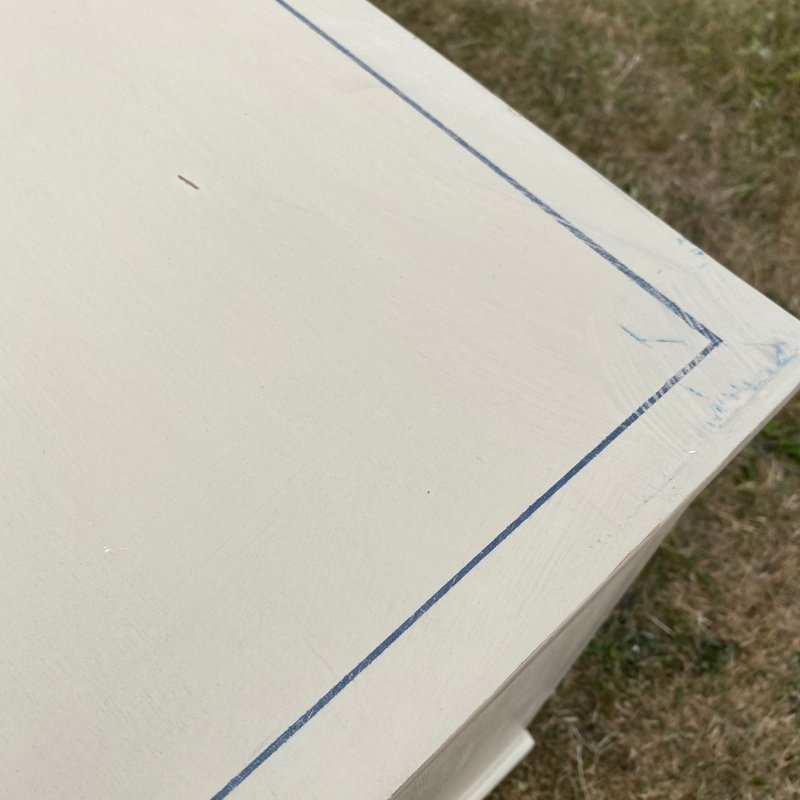 Painted pine chest of drawers - Image 2