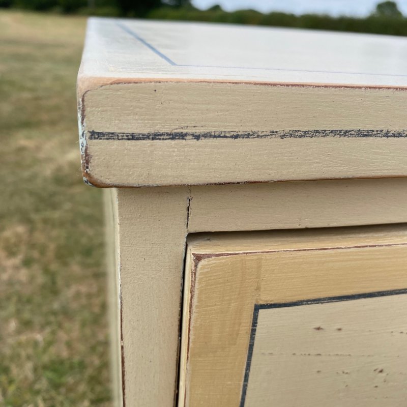 Painted pine chest of drawers - Image 6
