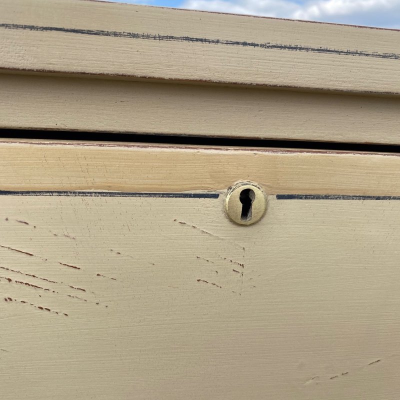 Painted pine chest of drawers - Image 13