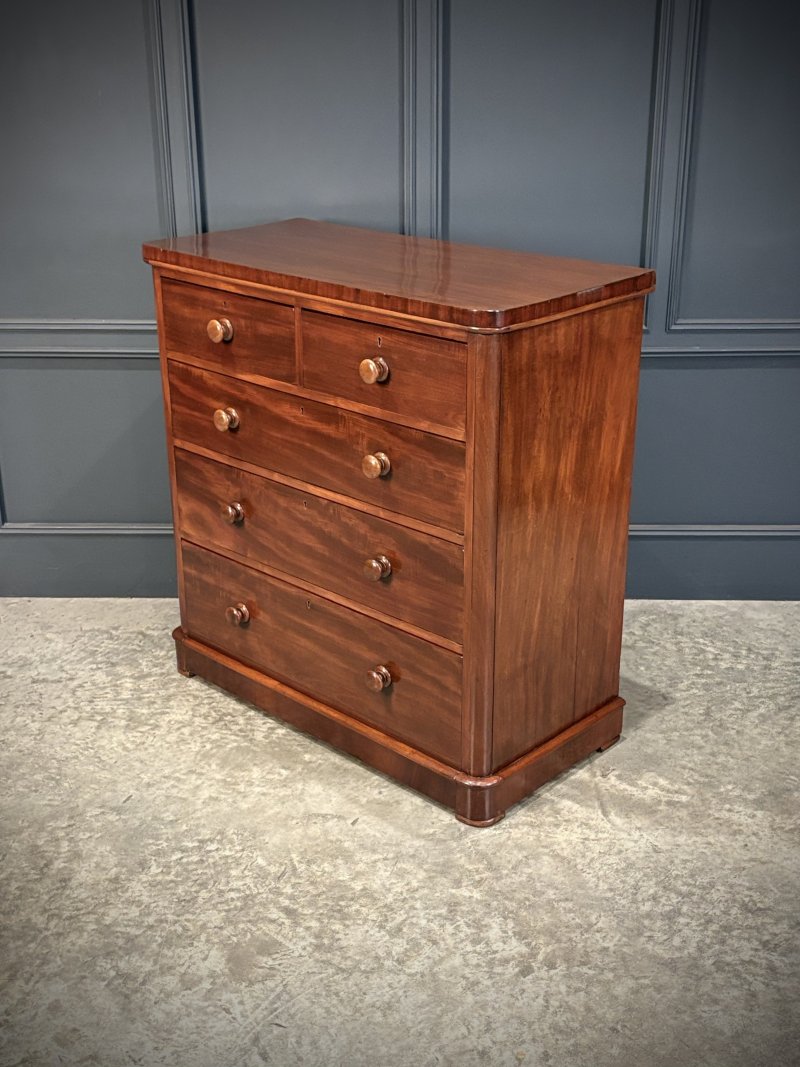 Victorian Mahogany Chest of Drawers - Image 5