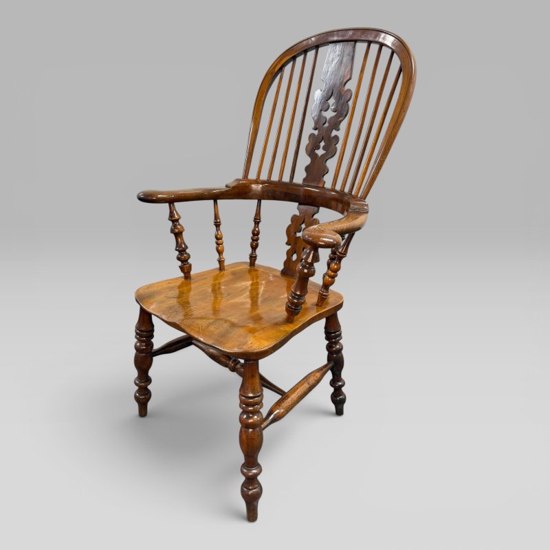 Antique Mid-19th Century Victorian Yew Wood & Elm High-Back Windsor Armchair