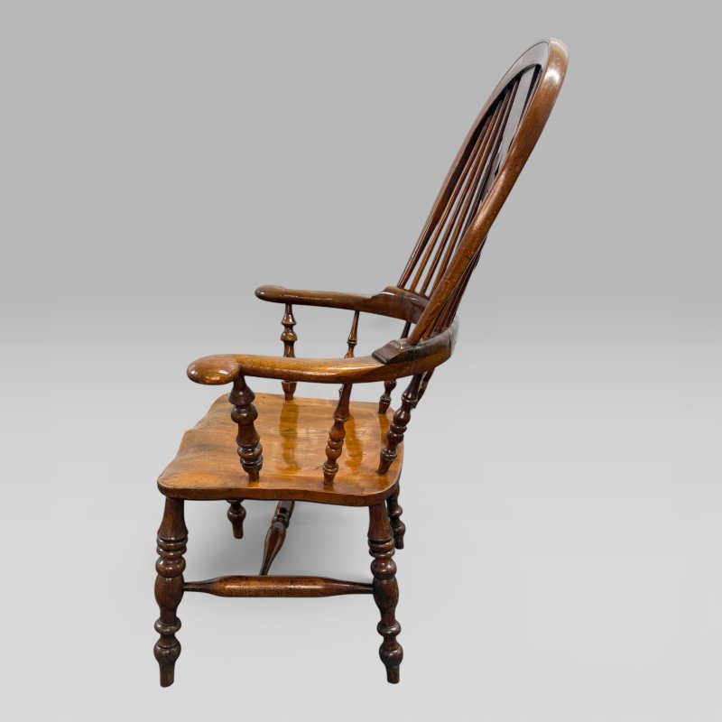 Antique Mid-19th Century Victorian Yew Wood & Elm High-Back Windsor Armchair - Image 4