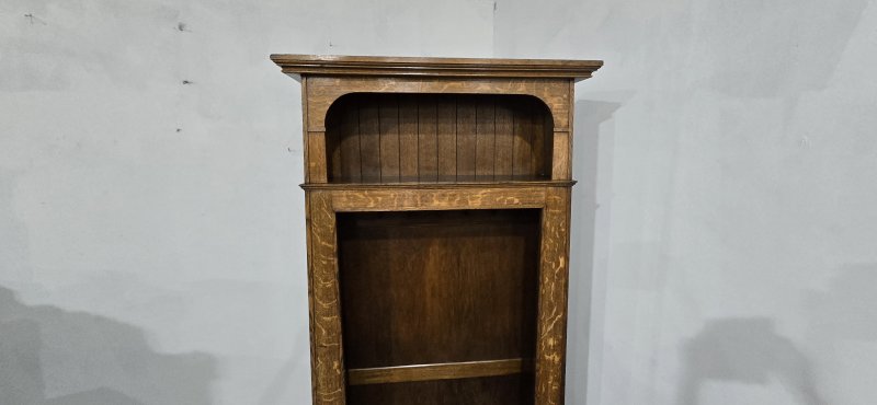 Fine Oak Hanging Hall Robe - Image 3