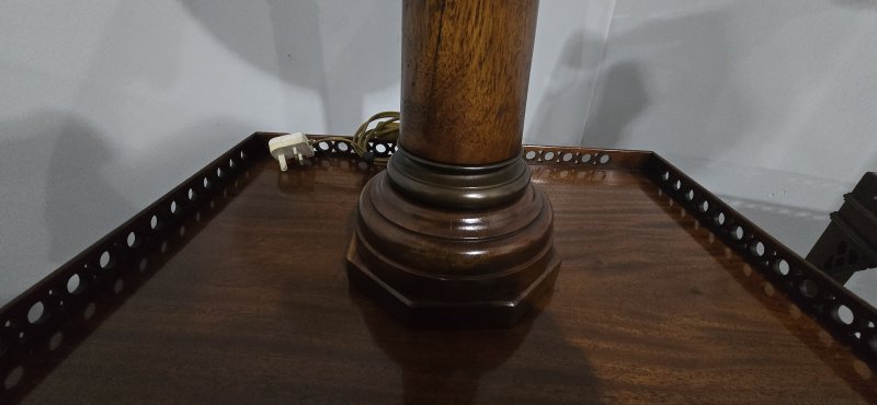Large Pair Corinthian Oak Lamps - Image 7