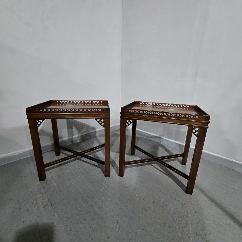 Fine Pair Mahogany Chippendale Side Lamp Tables - Image 3