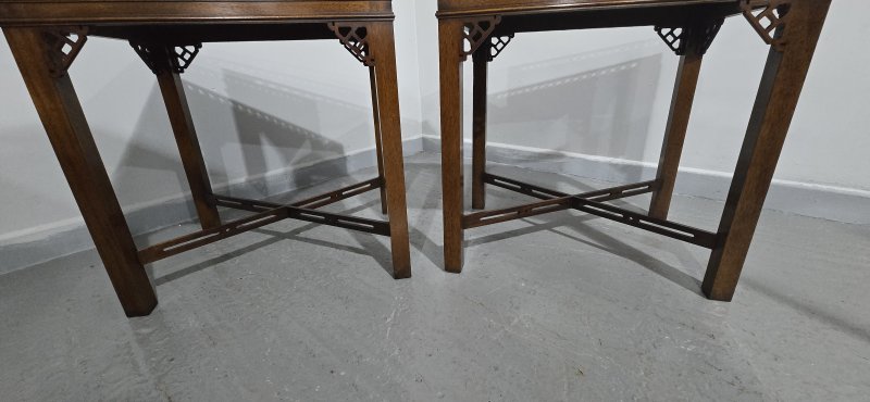 Fine Pair Mahogany Chippendale Side Lamp Tables - Image 4
