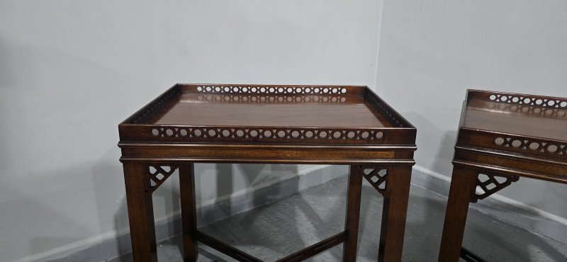 Fine Pair Mahogany Chippendale Side Lamp Tables - Image 5