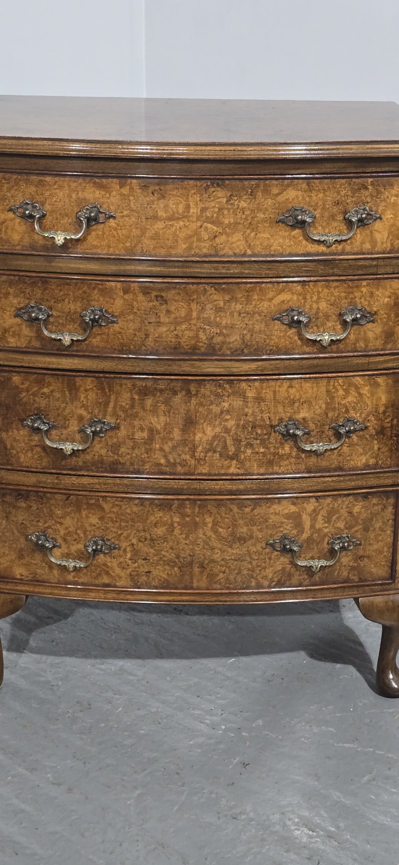 Super Burr Walnut Chest of Drawers - Image 9