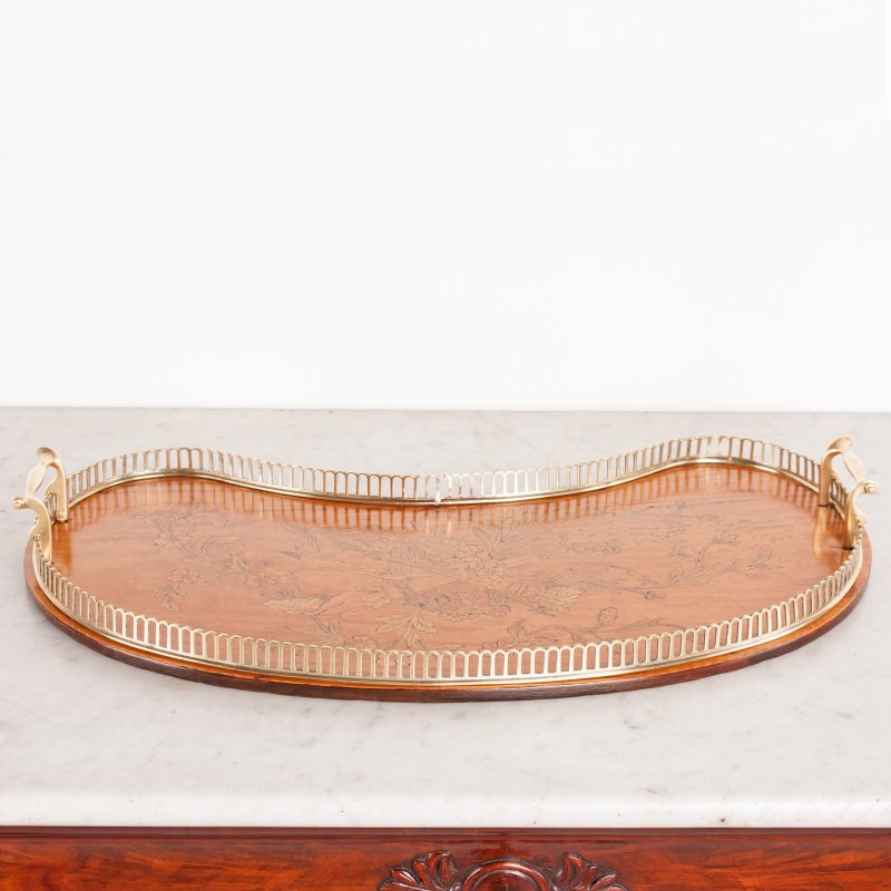 Highly Decorative Inlaid Satinwood Kidney Shaped Tray - Image 4