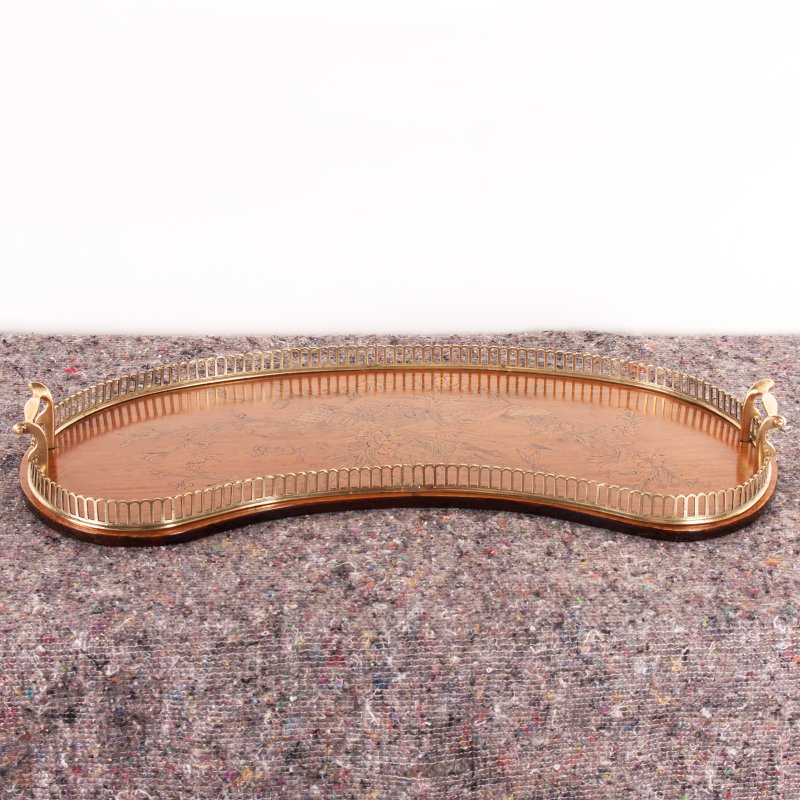 Highly Decorative Inlaid Satinwood Kidney Shaped Tray - Image 5