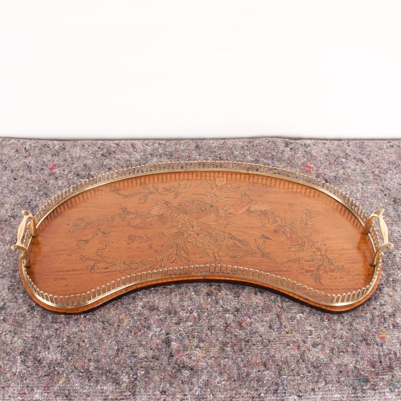Highly Decorative Inlaid Satinwood Kidney Shaped Tray - Image 6