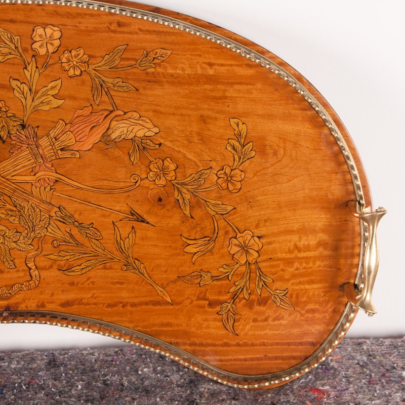 Highly Decorative Inlaid Satinwood Kidney Shaped Tray - Image 10